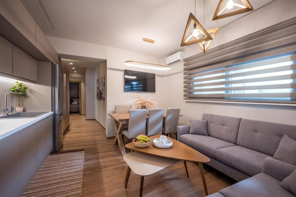 Amalia'S Luxury Apartment 2 이라클리온 외부 사진